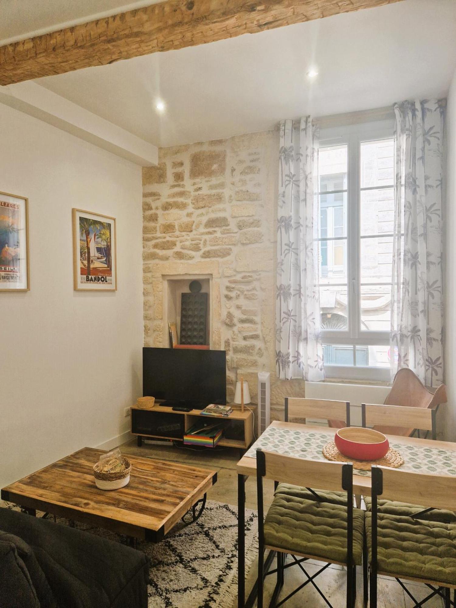 Appartement Cosy Dans Le Centre Historique 蒙彼利埃 外观 照片